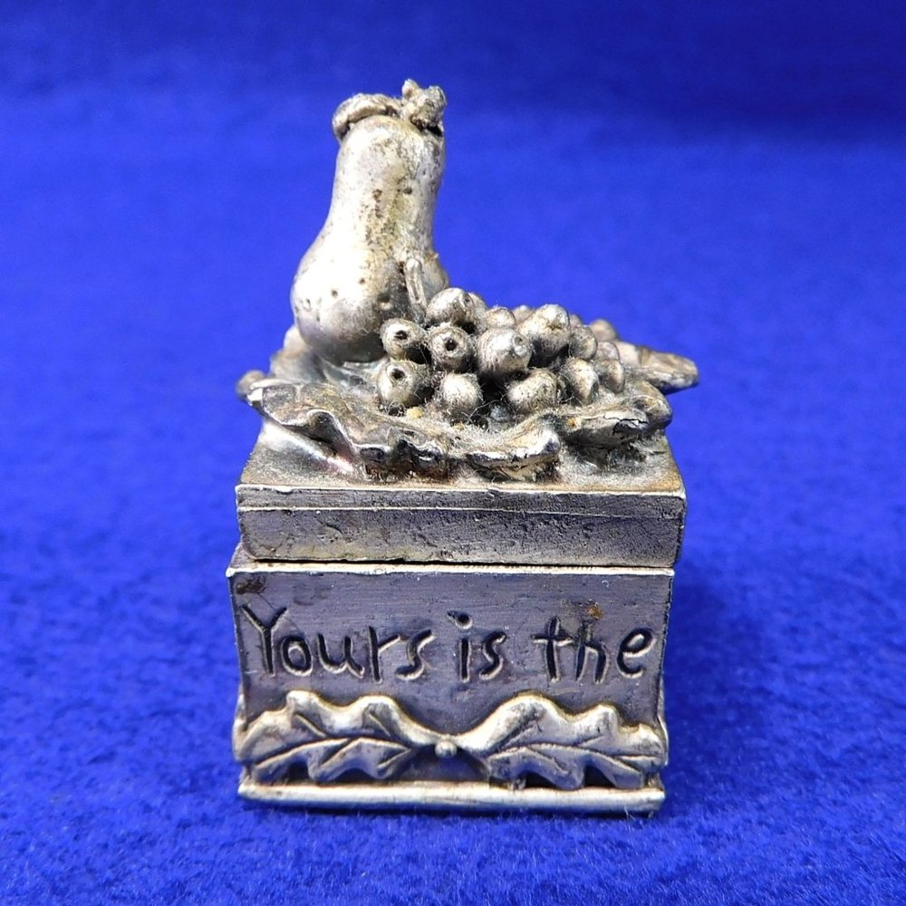 Midwest of Cannon Falls Miniature Pewter Trinket / Ring Box Fruit